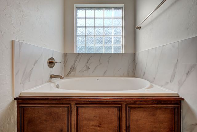 1017 Hearthstone Drive - photo 32