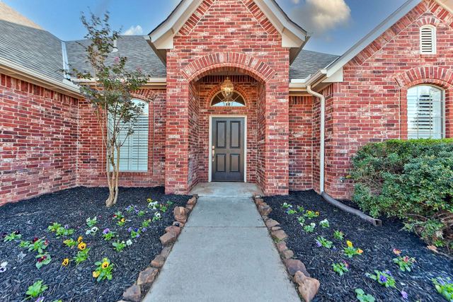 1017 Hearthstone Drive - photo 4