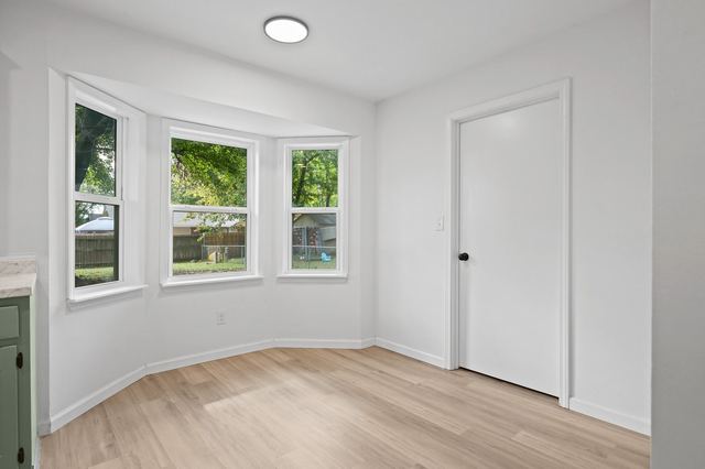 123 W Kent Street - photo 8
