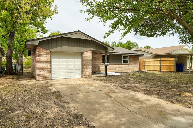 1407 Lakecrest Drive - photo 4