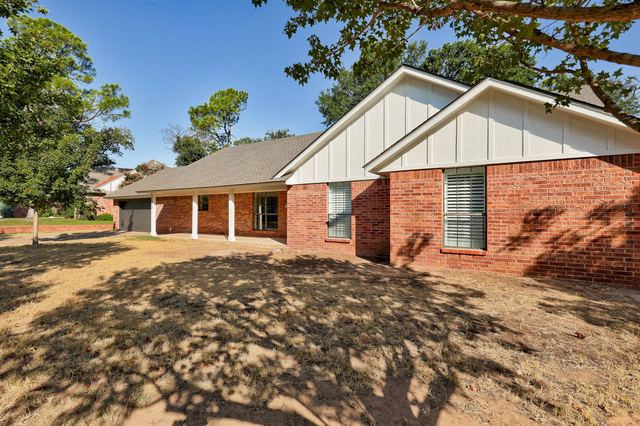 3809 Cedarbrook Drive - photo 4